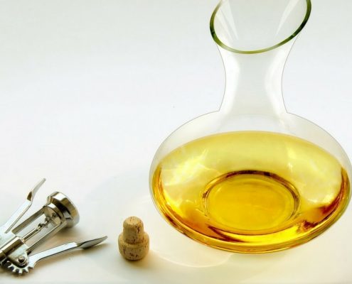 A Guide to Drinking Old Wine - Decanting